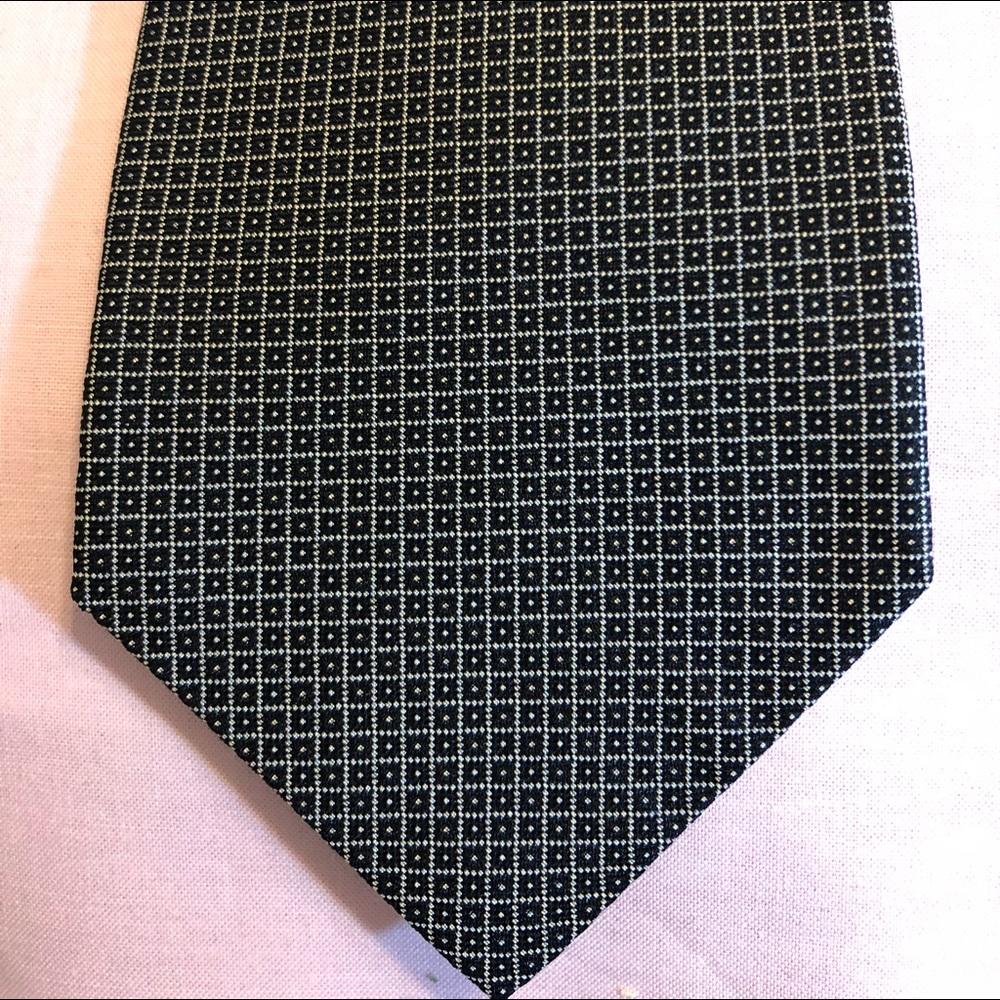 DANIEL CREMIEUX 100% HANDMADE SILK TIE